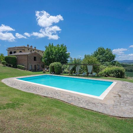 Villa Acquaviva With Pool In Perugia Binami Exterior photo